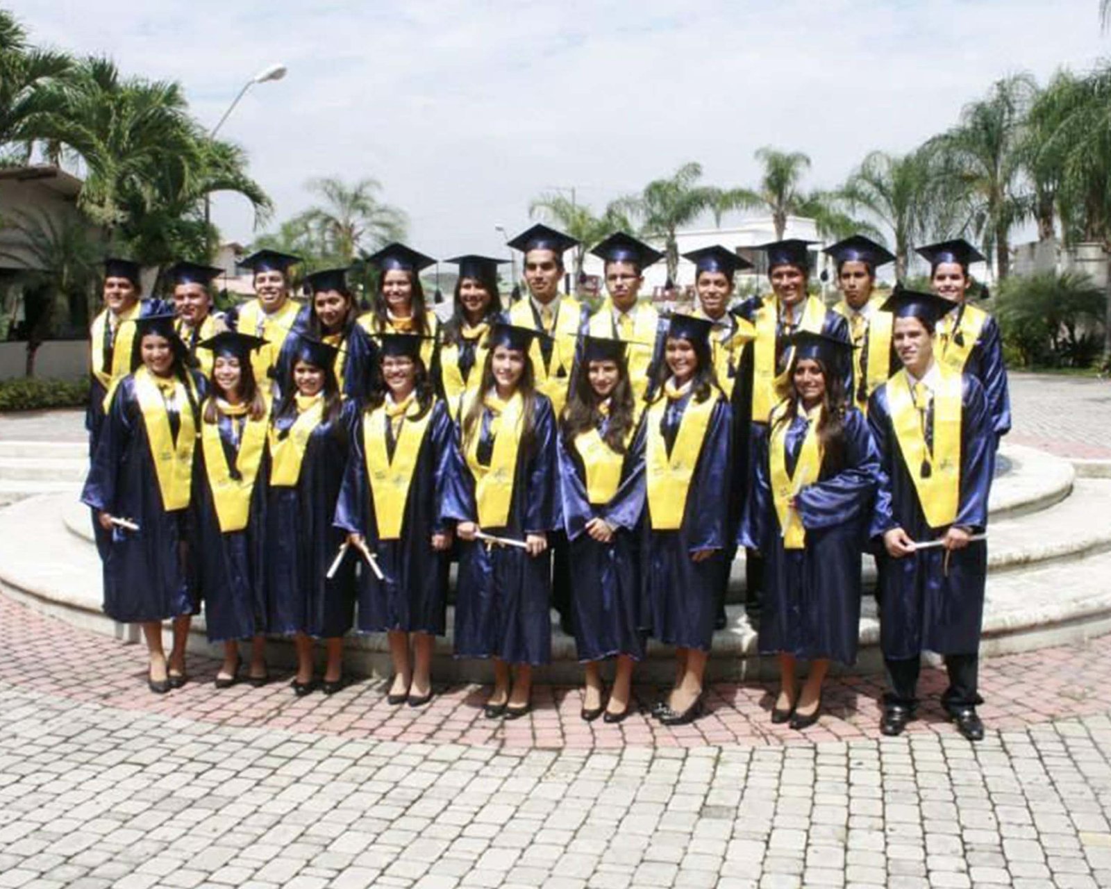 Primera promoción de Bachilleres - Periodo 2013-2014